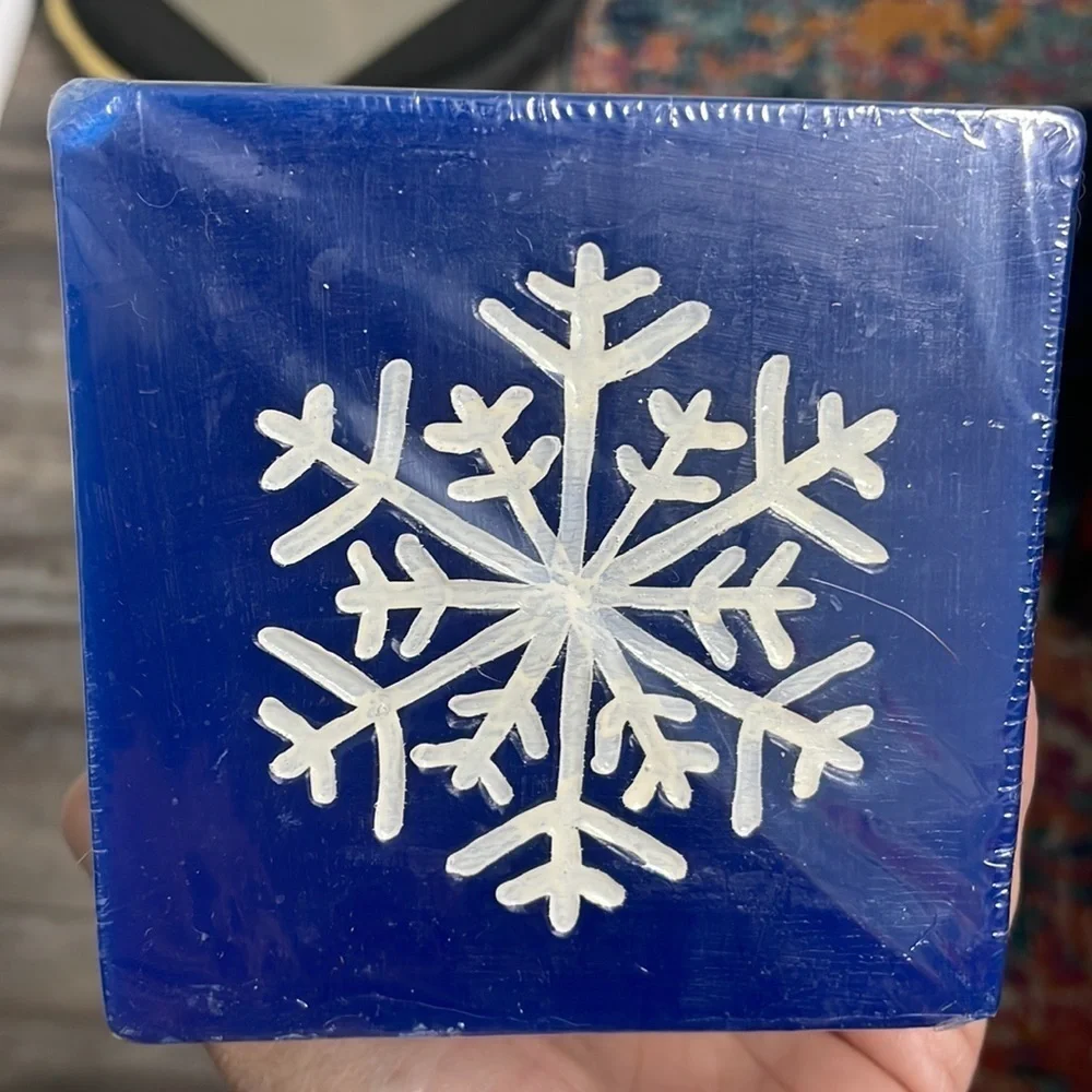 Square snowflake single wick decorative candle